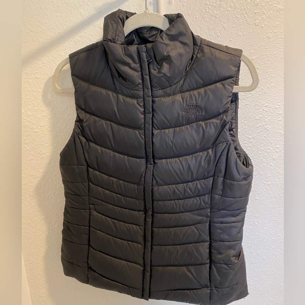 The North Face slim puffer vest - M